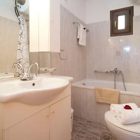 Kefalos Quiet In * Argostoli (Kefalonia)